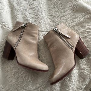 Gianni Bini Beige Boots